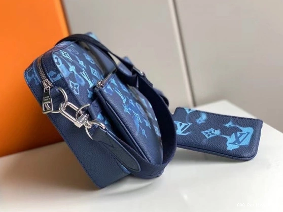 Aaa replica ru LOUIS MESSENGER VUITTON TRIO 0730